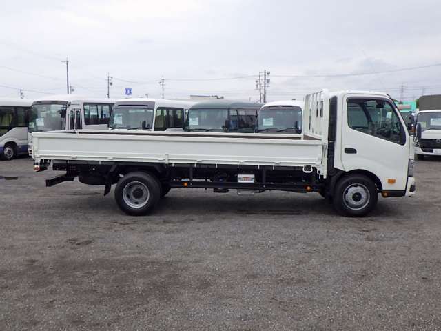 Hino Dutro 6