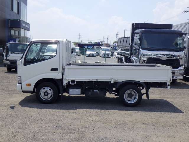 Hino Dutro 6