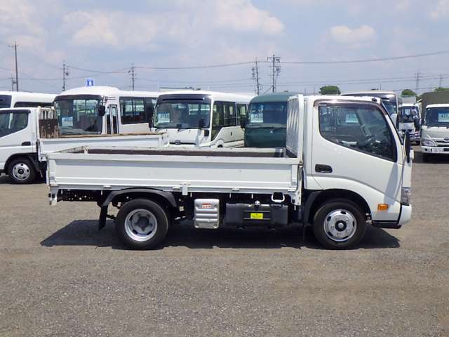 Hino Dutro 7