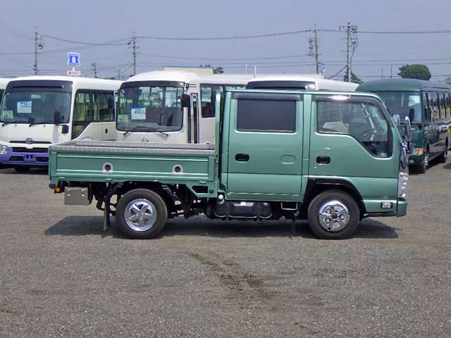 Isuzu Elf 7