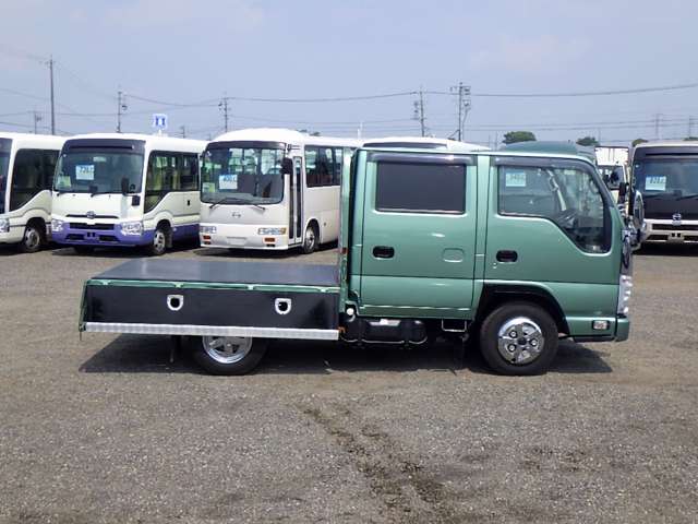 Isuzu Elf 9