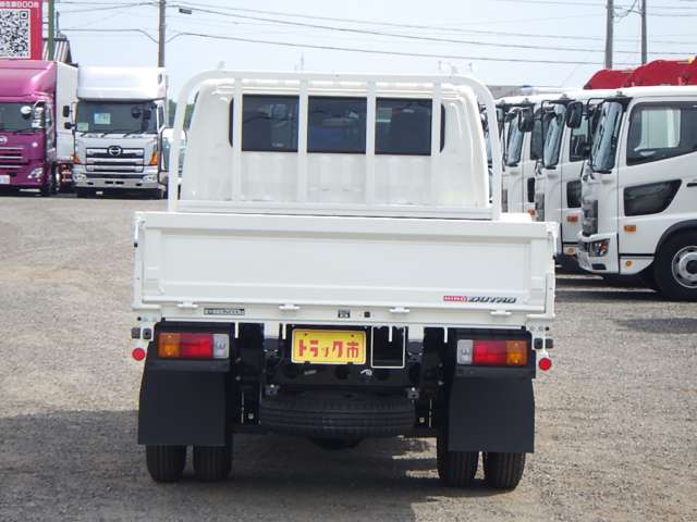 Hino Dutro 8
