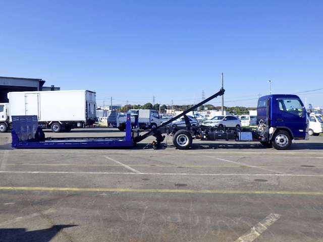 Mitsubishi Fuso Canter 7