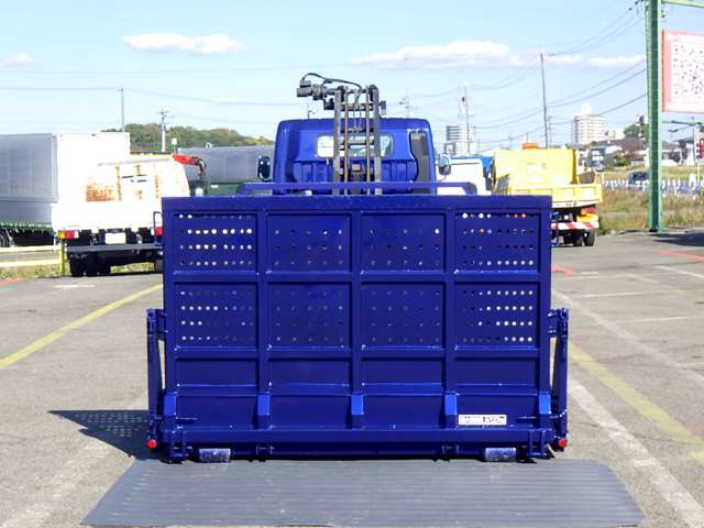 Mitsubishi Fuso Canter 8