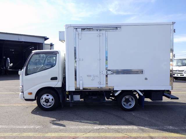 Hino Dutro 6