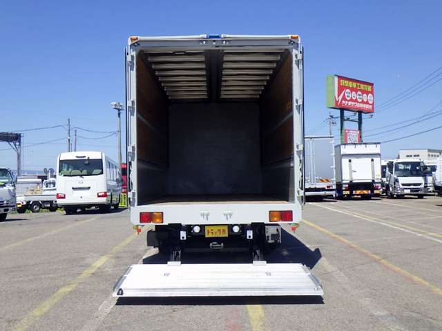 UD Trucks Condor 12