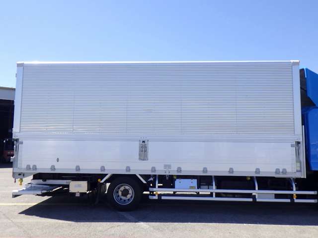 UD Trucks Condor 7