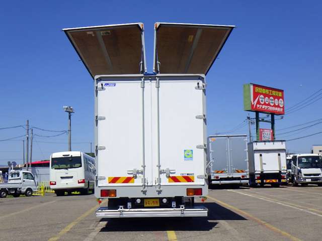 UD Trucks Condor 10