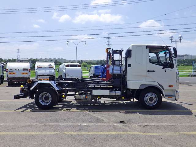 Mitsubishi Fuso Fighter 7