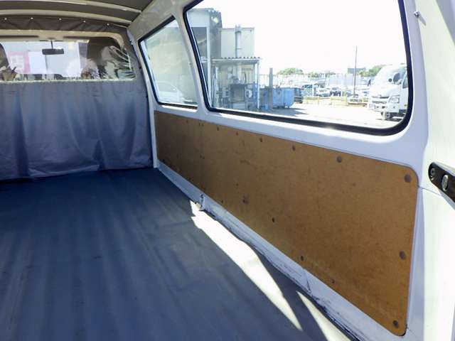 Toyota Dyna Route Van 11