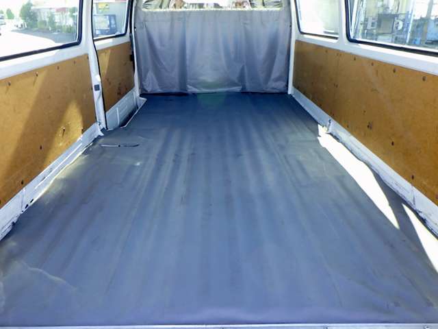 Toyota Dyna Route Van 9