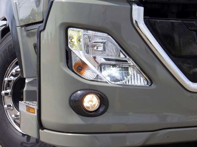 UD Trucks Quon 5