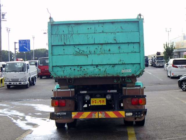 Hino Ranger 8