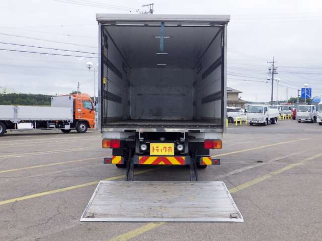 Hino Ranger 9