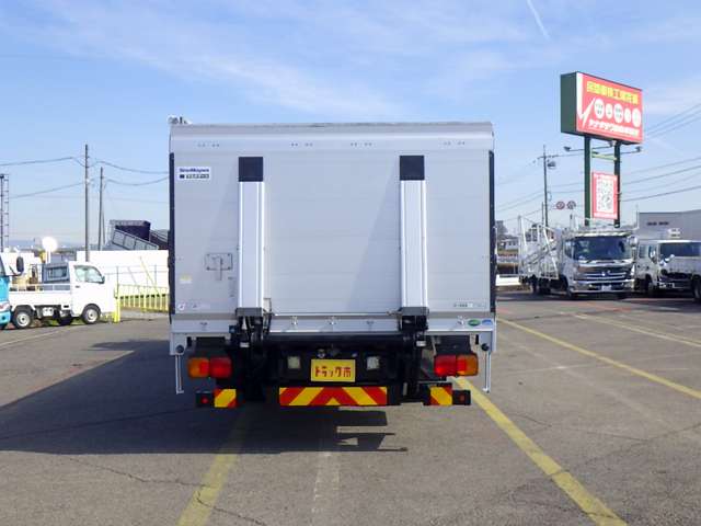 Hino Ranger 8