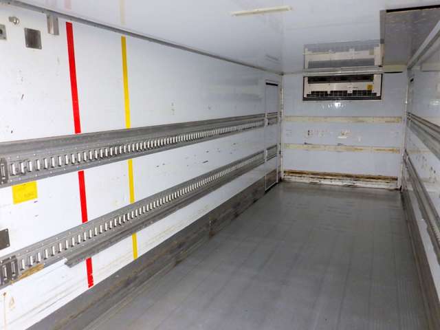 Isuzu Forward 12