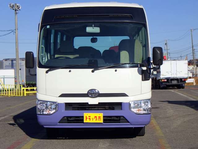 Toyota Coaster 2
