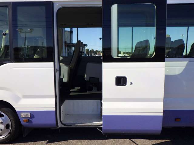 Toyota Coaster 4