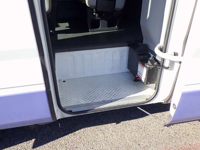 Toyota Coaster 7