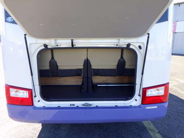 Toyota Coaster 8