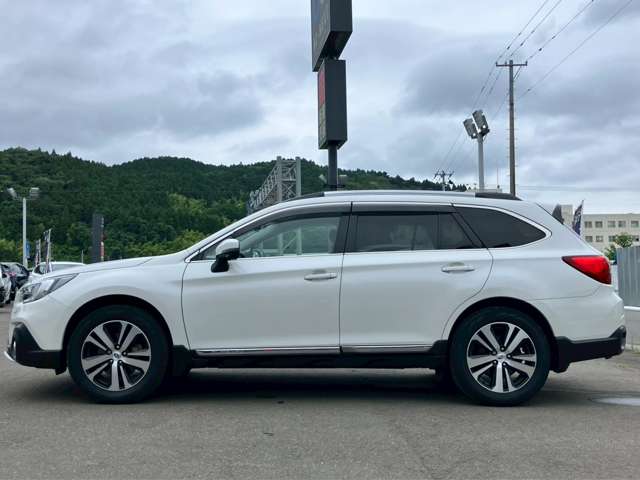 Subaru Legacy Outback 8