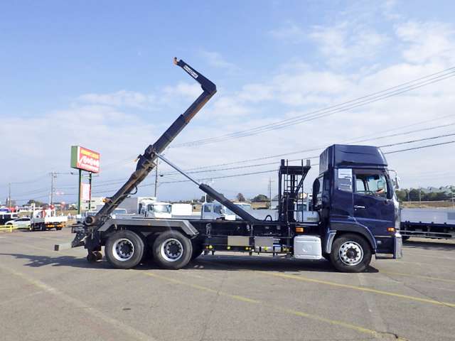 UD Trucks Quon 7