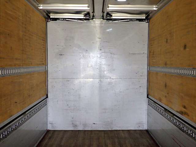 UD Trucks Quon 11
