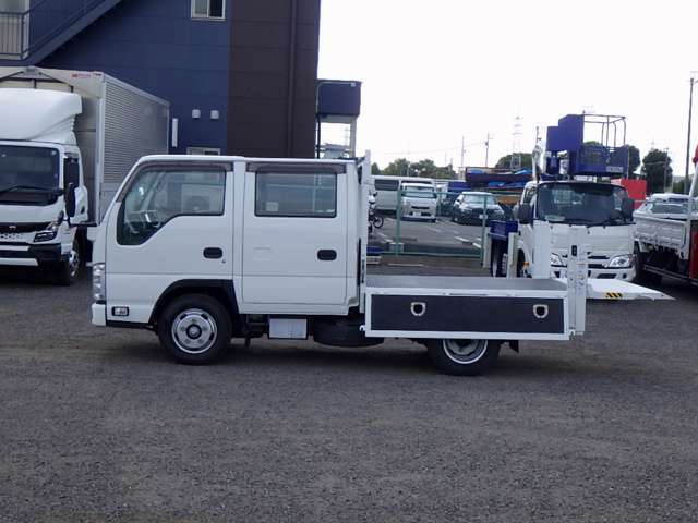 Isuzu Elf 10
