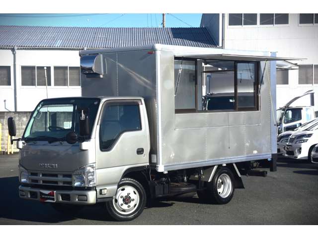 Isuzu Elf 6