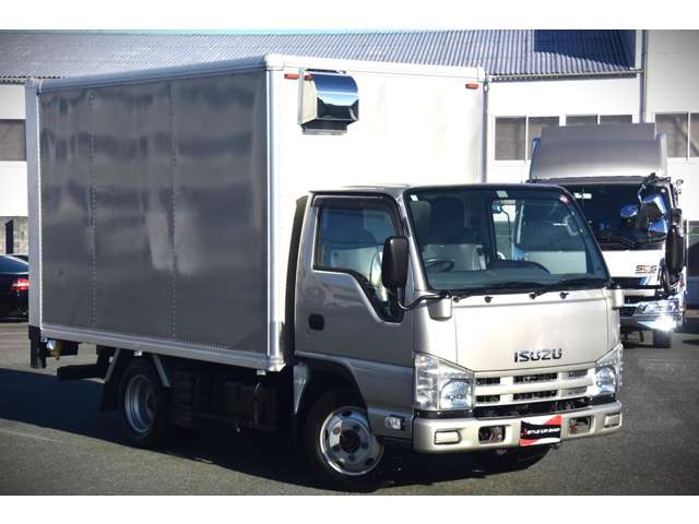 Isuzu Elf 8