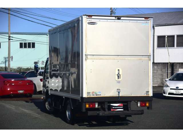 Isuzu Elf 9