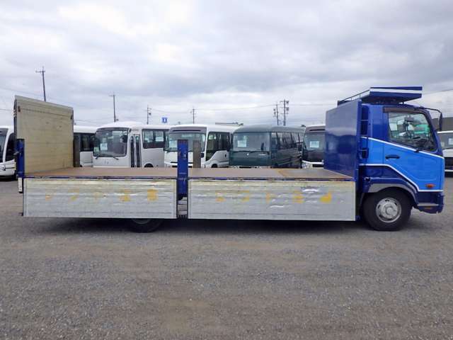 Mitsubishi Fuso Fighter 11
