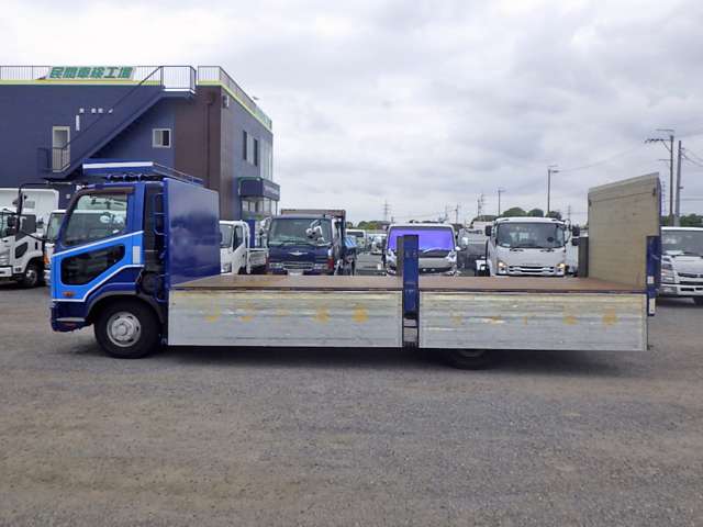 Mitsubishi Fuso Fighter 9