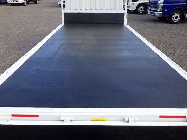 Mitsubishi Fuso Canter 12