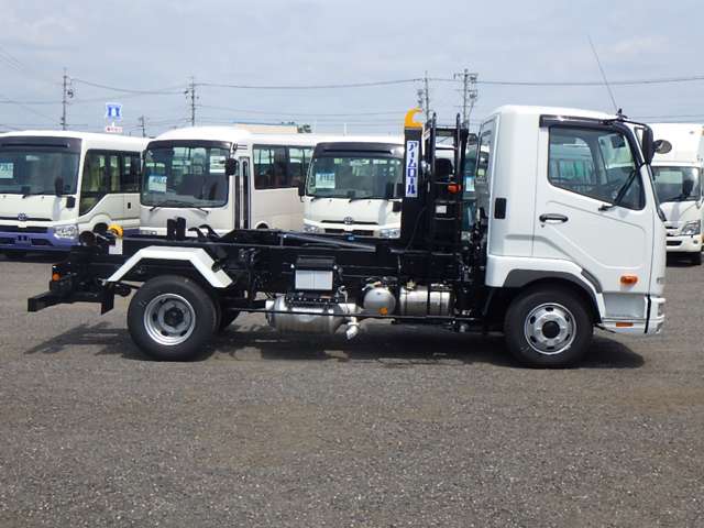 Mitsubishi Fuso Fighter 7