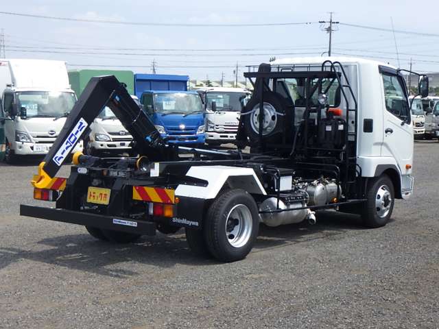 Mitsubishi Fuso Fighter 10