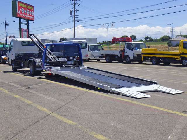 Hino Dutro 10
