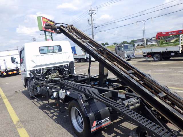 Mitsubishi Fuso Canter 12