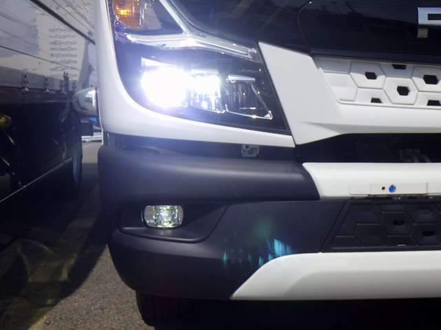 Mitsubishi Fuso Canter 5