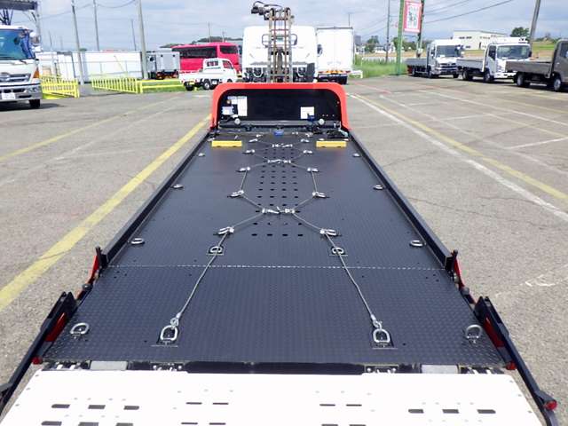 Mitsubishi Fuso Canter 10