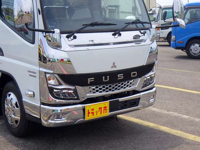 Mitsubishi Fuso Canter 12