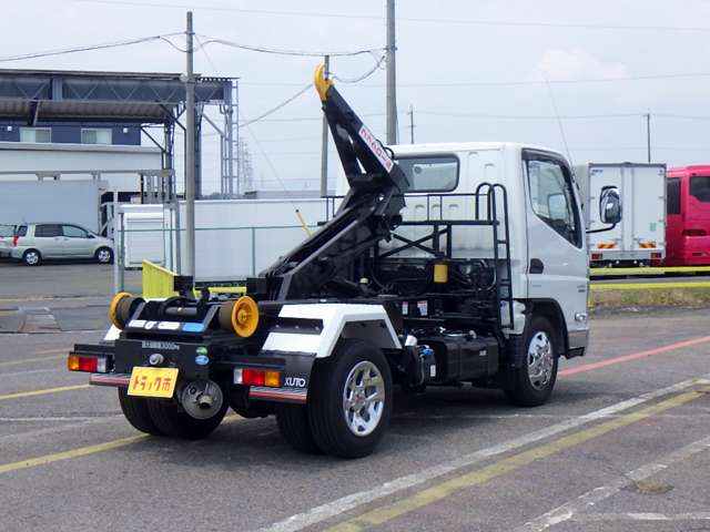 Mitsubishi Fuso Canter 10