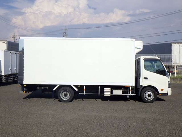 Hino Dutro 7
