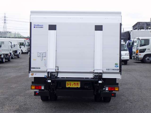 Mitsubishi Fuso Canter 8