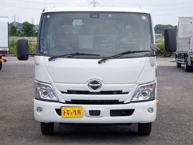 Hino Dutro 5
