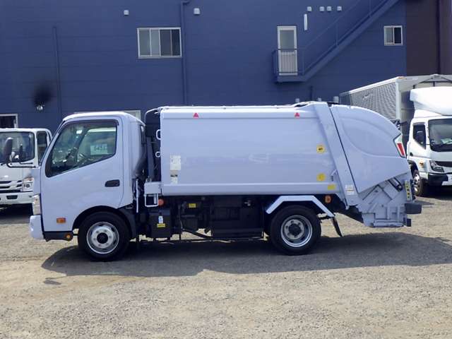 Hino Dutro 6