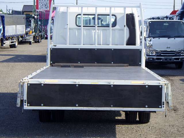 Mitsubishi Fuso Canter 11
