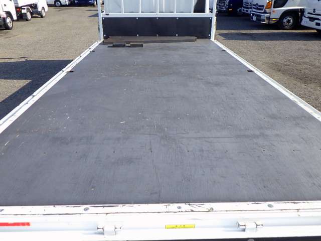 Mitsubishi Fuso Canter 12