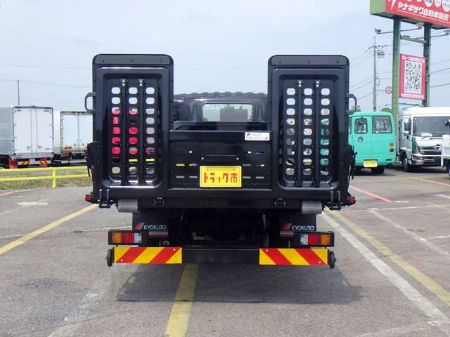 Isuzu Elf 9