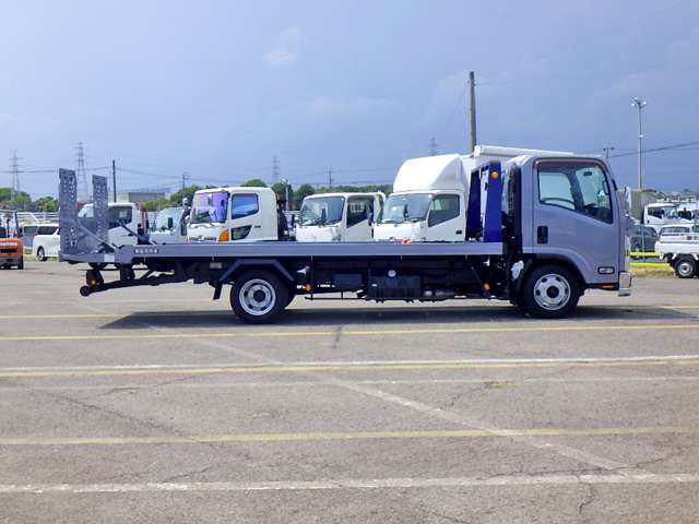 Isuzu Elf 6